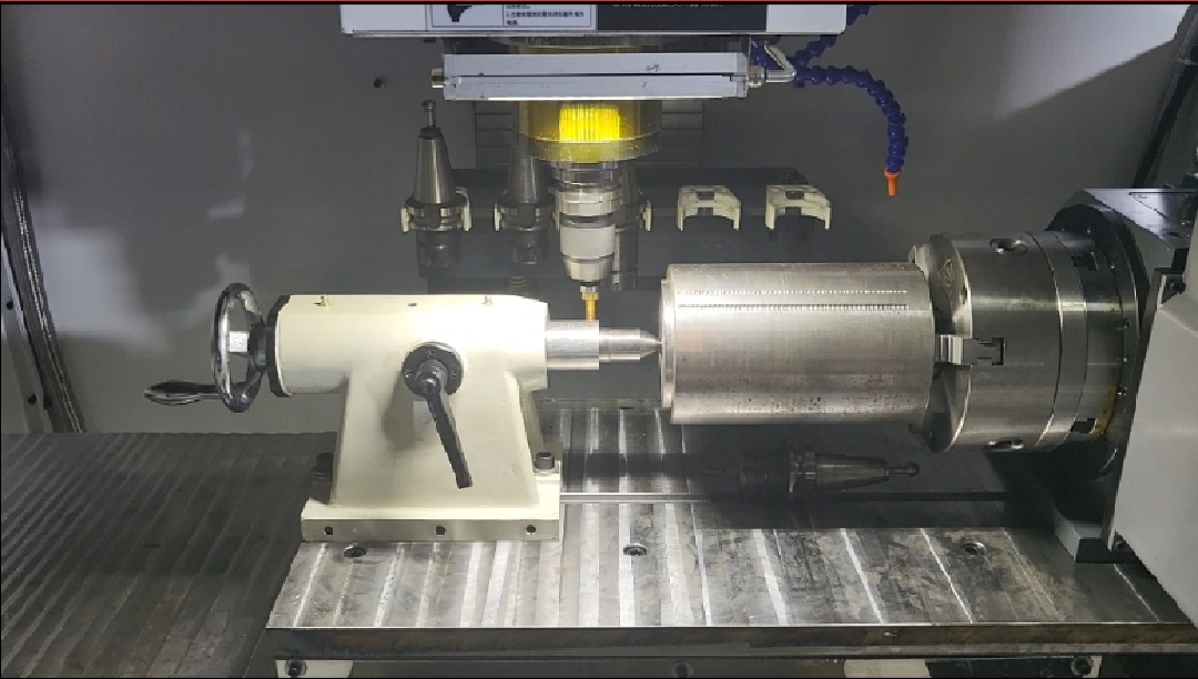 加工中心帶第四軸